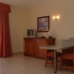 Sunway Playa Golf & מלון סיטגס